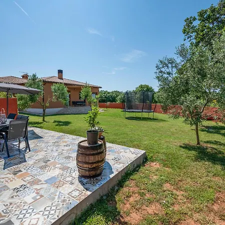 Holiday home Pet Friendly In With Kitchen *