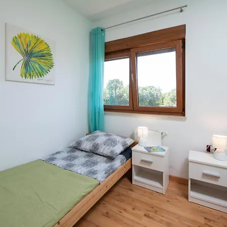 Pet Friendly In With Kitchen * Liznjan